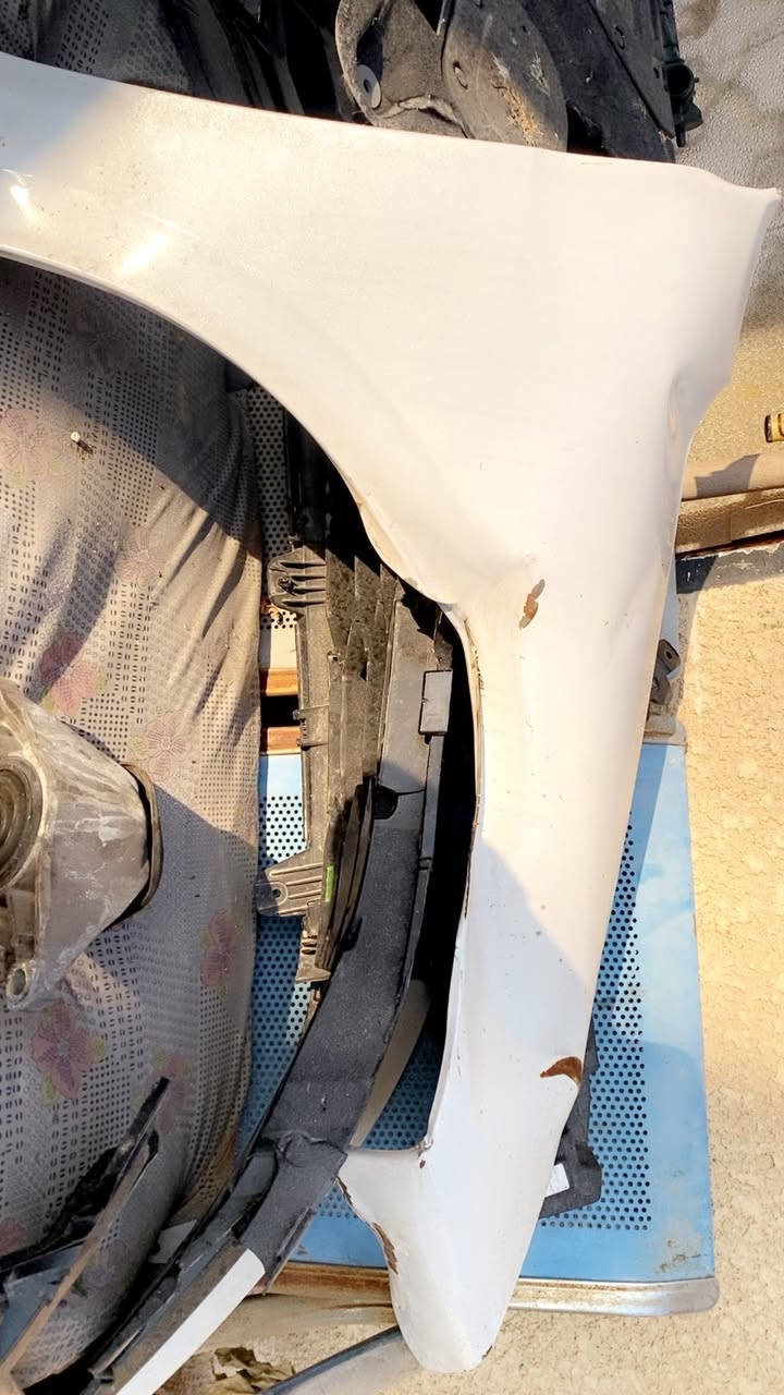 زوج تايرات بيرلي قياس 235/45/18  انتاج 24 جدد ما ماشيات 
غراض k5 2025 ماطور مروحة اصلي جاملغ وفسفورة 
***********
