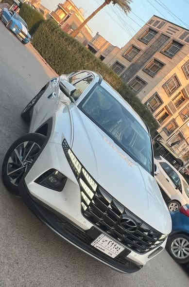 السلام عليكم هونداي توسان 2023 خليجي وكالة بعدها بضمان ماشية 21 
محرك 2000 دوش/ تشغيل عن بعد/ بصمة شاشه كبيره مع كاميرا دواره/ تحكم ستيرن كروز سرعة مانع انزلاق تحديد مسار/ وضعيات قيادة مود درايف/ كشنات كهرباء مري كهرباء/ تبريد قطعتين/ سايد بريك دكمة/ لد امامي لايت زنون بلاد/
 سياره جديده وضع شركة رقم بغداد السعر 215 بيه مجال بسيط *********** بغداد زيونة او المشتل بغداد
