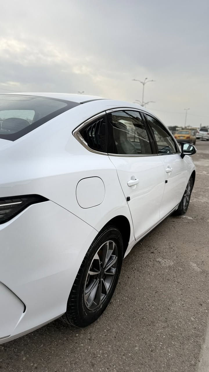 BYD دستروريل
مكفولة كفالة عامة  حته الرصعه والشخط
 رقم بغداد باسمي 
 كامل محلقات شاحن وغراضه وكرت وبصمة
سياره عل  وضع الشركة
 ماشية 22الف الكلي
مكاني بغداد السيدية 
السعر18ونص وبي مجال بسيط
اي ستفسار اتصل ***********
