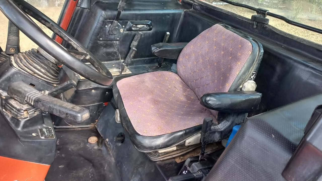 سلام عليكم اخوان مكينه للييع حجم 160فول مواصفات نص اتوماتيك مكينه جديده بمعنه الكلمه وياه ليزر مصطره 3ونص مامشتغل عده 30ساعه جديد مكينه خير من الله ***********
