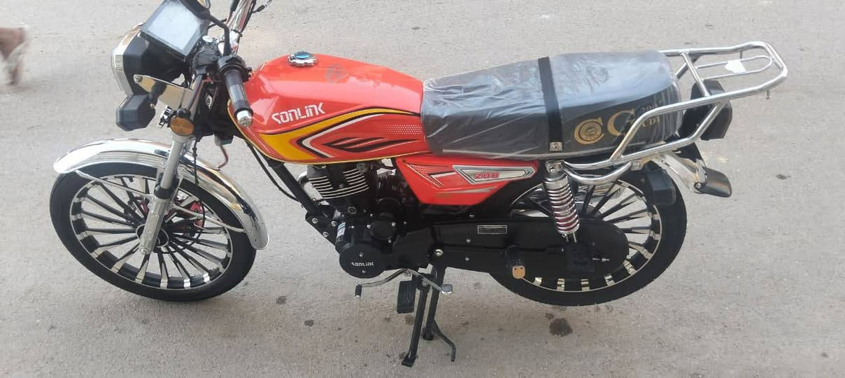 سلام عليكم الوحش للبيع ٢٠٢٦ دراجه اول تبديلت دهن بعدهي عل سحك صارله ٥ اتيام من طالعه بل كارتون شرط احله من الصوره محرك ٢٠٠ تجي اسكنر بدون اوراق بس وصل من الوكيل سعره ٩٢٥ اوبيه مجال قليل لشراي إخوان دراجه وكاله بعدهي زيرو مكاني ناصريه المركز رقمي ***********
