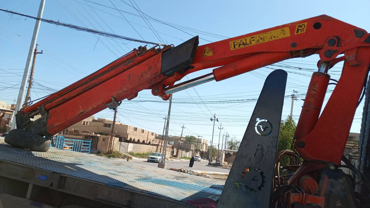 جهاز كرين بافلنكر للبيع حجم 17500 أربع سلايت هودرليك 7 طن رجلين مخالف مكاني الانبار فلوجه للاتصال/*********** /***********
