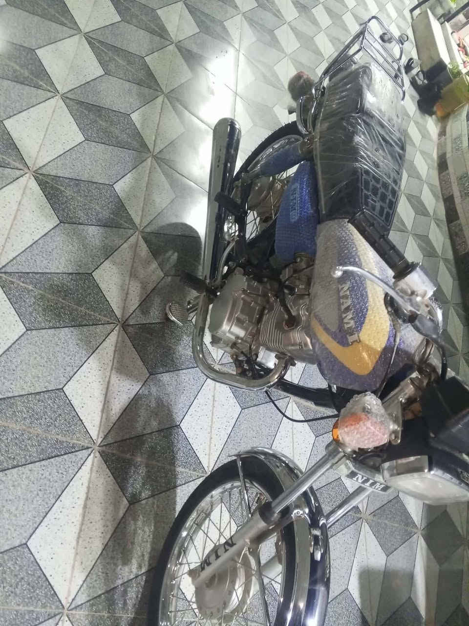 نانه مديل 25
 550 وبيه مجال بصيط الشراي يتفظل خاص مستعجل على البيع دراجه اوراق
مكاني بابل قرب جسر نادر ***********
