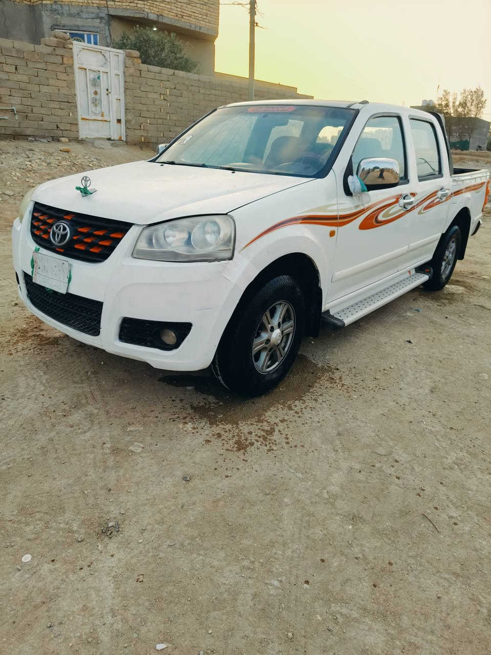 سلام عليكم سيارة للبيع كريت ويل موديل 2015
سيارة جديدة فول نضافه مكفوله كفاله عامه شرط فحص 
من الضربة والتبديل والخياس والصبق بلاد 
سنويه مجدده لل 2028 مشروع وطني سعر 78  ورقه وبيها مجال 
مكينة وكير واكسن مكفولات شرط حداديه جديده تخم تايرات جدد 
تبريد شقال تدفئ شقاله ***********
العنوان ذي قار
