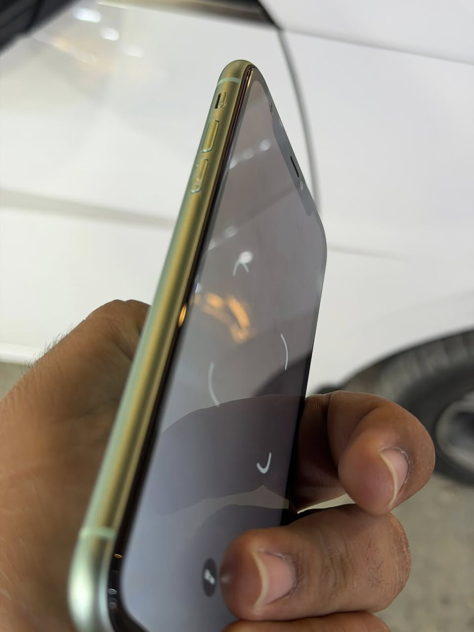 ايفون 11 كامرتين الجهاز كلشي مابي كله شغال مبدل شاشه زينه وظهر وبطاريه 100 فيس ايدي متوقف الجهاز بي ضمان بي اي شي يرجع مكاني المعقل رقمي *********** 
السعر. 180 الف
