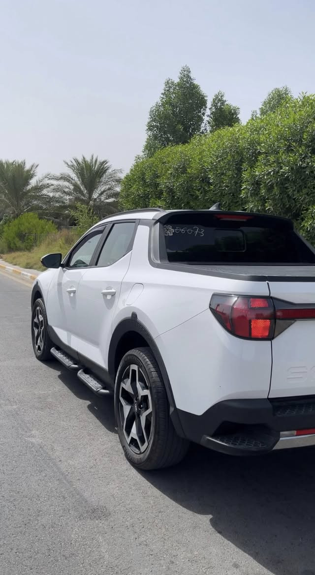 السلام عليكم
سانتاكروز موديل 2023 مرقمة كلين

ليمتد الفئة العليا

رقم الشاصي:
5NTJEDAF6PH060735

مواصفات

المحرك:
محر 2.5T , سلندر4 ،دفع رباعي، قياده ذاتية متقدمة ، اتوماتيك 

الداخل:
مقاعد جلد بالكامل، مقاعد اماميه مدفئة + تبريد 

شاشة واسعة وواضحة جداً، كاميرة بزاوية 360° + كاميرات امامية ،امامية جانبية + خلفية ، خلفية جانبية

 
الحادث
عقول، تم تبديلها، وشخوط بسيطة جداً ، بدون اي ضربات

السعر 23500 قفل 
تواصل على الواتساب 

***********
