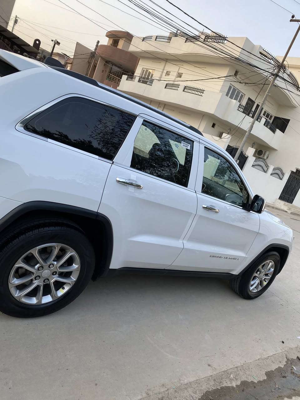 للبيع جيب موديل 2014 فول سياره كلين بدون صبغ بس بي بارد لمتد بونرامه جنطه كهرباء دمام لايت كهرباء كشن خزن رقم جديد وشمالي سعر 210وبي مجال مكاني كركوك ***********/////////////***********
