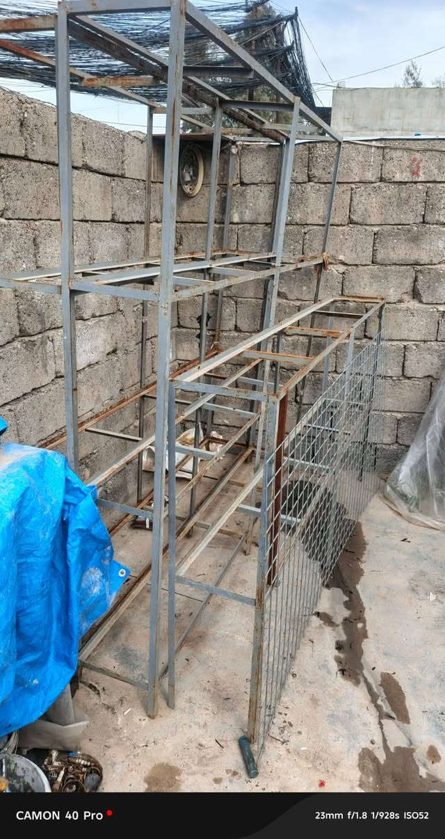 جامخانة   و3 ارفوف للبيع ***********
