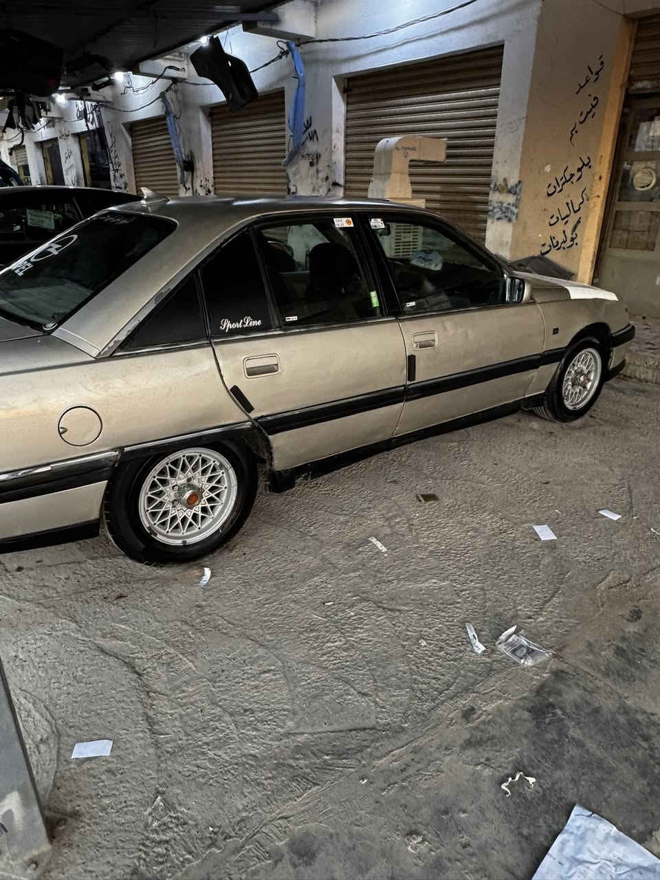 بسم الله الرحمن الرحيم _ اوبل اوميكا موديل 1992 رقم بغداد سنويه لل28 تحويل مباشر محرك 2000 بلادي كير اوتو حلو تخم تاير صدر على أيدي تراي يخبل داخل جديد سياره وحلوه وجاهزه مال جناي السعر 32$ مكان رمادي /***********
