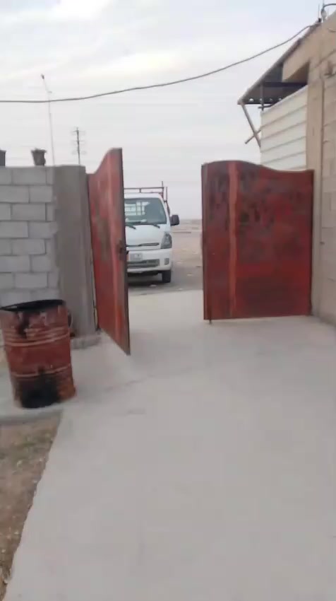 بيت البيع المساحه 420 متر البيت عل شارع العام بعداد المدان الورديه حي جابر الانصاري ستفسار رقم السعر خاص ***********
