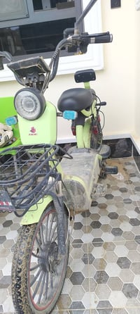 ماطور شحن جبلي حيل نظيف يشتغل بصمه وكارت بطاريات كبيره عدد ٥ تقره ٩ سع...