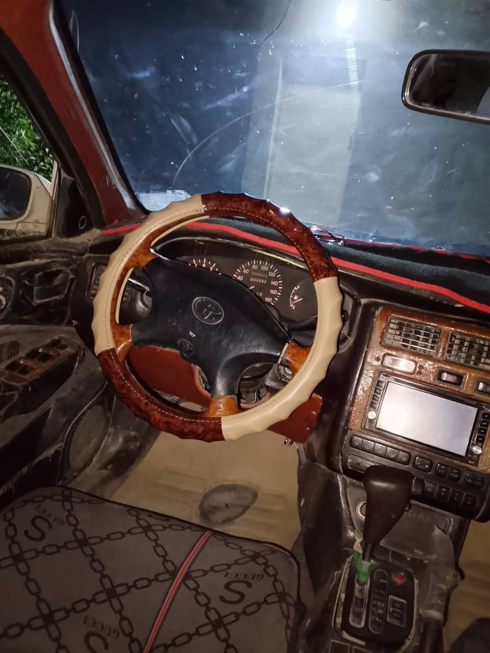 السلام عليكم
من رخصة مدير الكروب المحترم

للبيع كرونه نفخ موديل 92 مكفوله من العيب الشرعي وكافة الاصوليات 

سياره نضيفه مال جناي 
السعر 50 بيه مجال للشراي
العنوان ،ديوانيه غماس ***********
