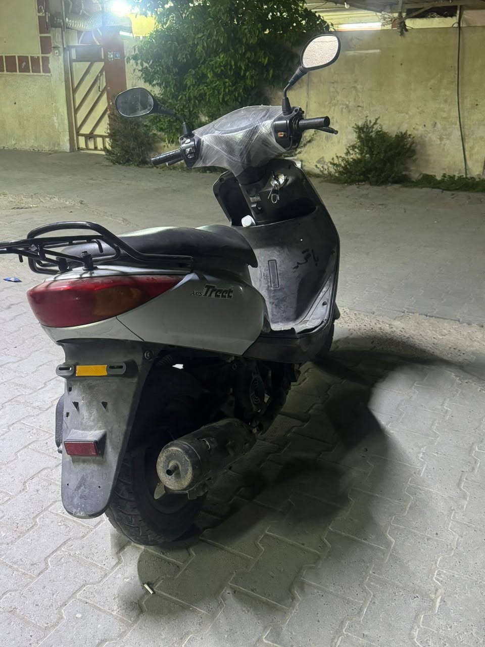 دراجه اكزز ياباني للبيع
نقوصاتها شي بسيط دراجه نضيفه كفرات بلادي 
مكاني بغداد الحريه للاتصال
*********** واتساب فقط
