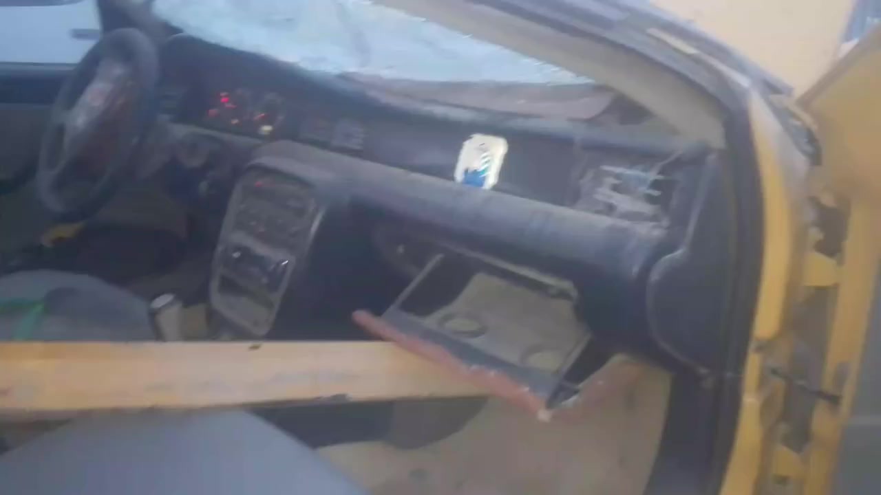 السلام عليكم تفصيخ سمند اي شي تريد موجود موبايل ***********
