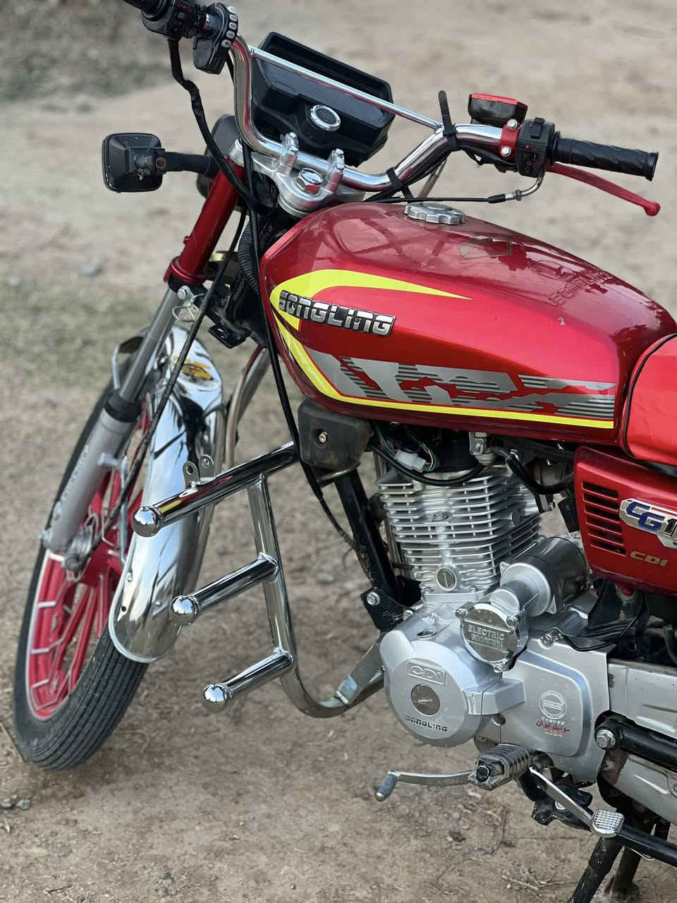 السلام عليكم
دراجه سيفان البيع 

مديل 24

السعر650 وبي مجال 

مكان ديالى كنعان

الرقم ***********
