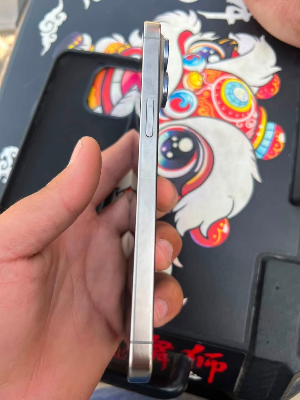 iphone 15 pro max
ذاكره 512
بطاريه 90%
‏1 sim يدعم
إمريكي . نموذج MA
مامفتوح . ملحقات كامله مع الكفر
 جهاز يحتاج شاشه ولاقطه اتصال  
فحص مع ظمان 2 يوم
سعر 185 الف نهايته او مراوس
عنوان / اربيل مناره + متوفر توصيل


**إذا كنت صاحب هذا الإعلان وتريد حذفه لأي سبب، رجاءا أرسل رسالة إلى الدعم الفني**