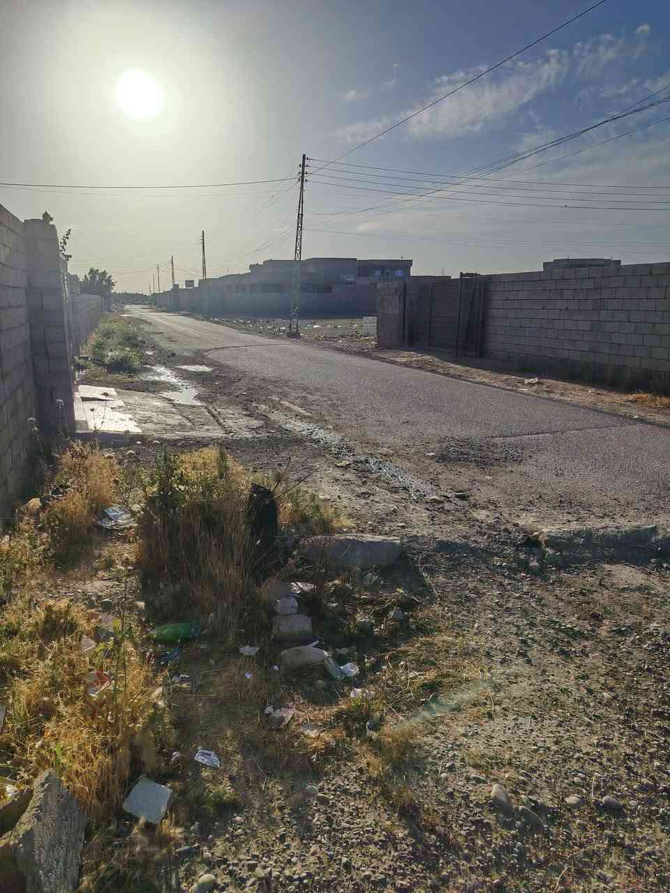 سلام عليكم بيت لبيع شغل جديد جاز عل طريق بكبره طروخ غريب عل صيطره لقواس وجميله ستفسار ***********
