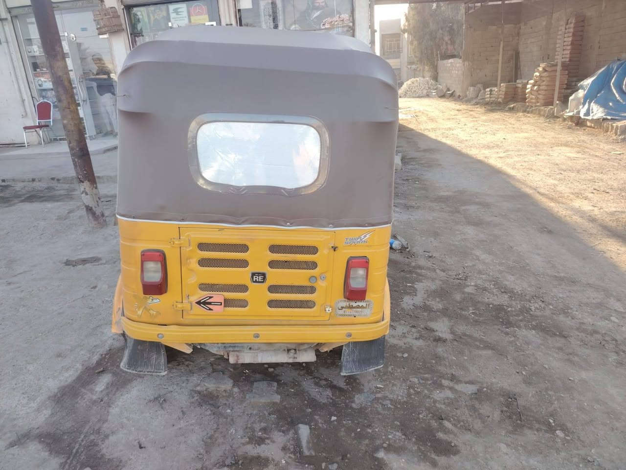 اسلام عليكم تكتك للبيع موديل 19 شهر 11 اوراق كامله نقص بس الوصل لاحه مي وشكك معمره جديد مكينه مكينه كهربائيات كلهه جاهزه مسمكره بس عوزهه معجون وصبغ بس الدوسات السعر 4500 وبيهه مجال ماجاوب عله الخاص اتصل وبلخدمه ***********
