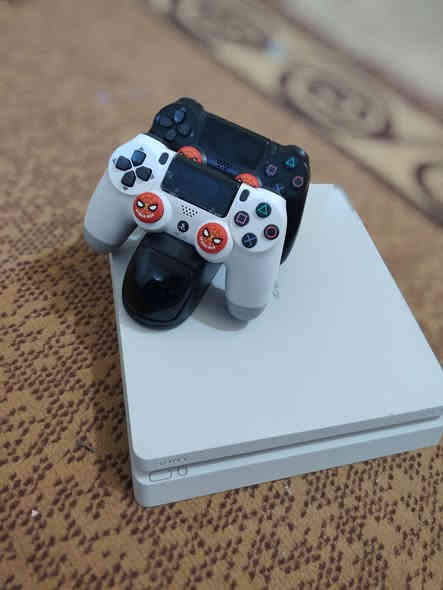 السلام عليكم بلي فور البيع مهكر مكاني ديالى الخالص السعر 290 وبي مجال رقمي التواصل ***********
