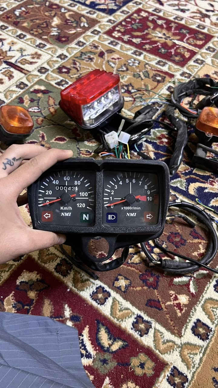 غراض ايراني للبيع عينه ولايت وصطاب وضفيره وباتري واشاير وره وكدام وكتف بعدهن جدد مال تفصيخ الله شاهد مابيع وحدات مكاني حي الخضراء


**إذا كنت صاحب هذا الإعلان وتريد حذفه لأي سبب، رجاءا أرسل رسالة إلى الدعم الفني**