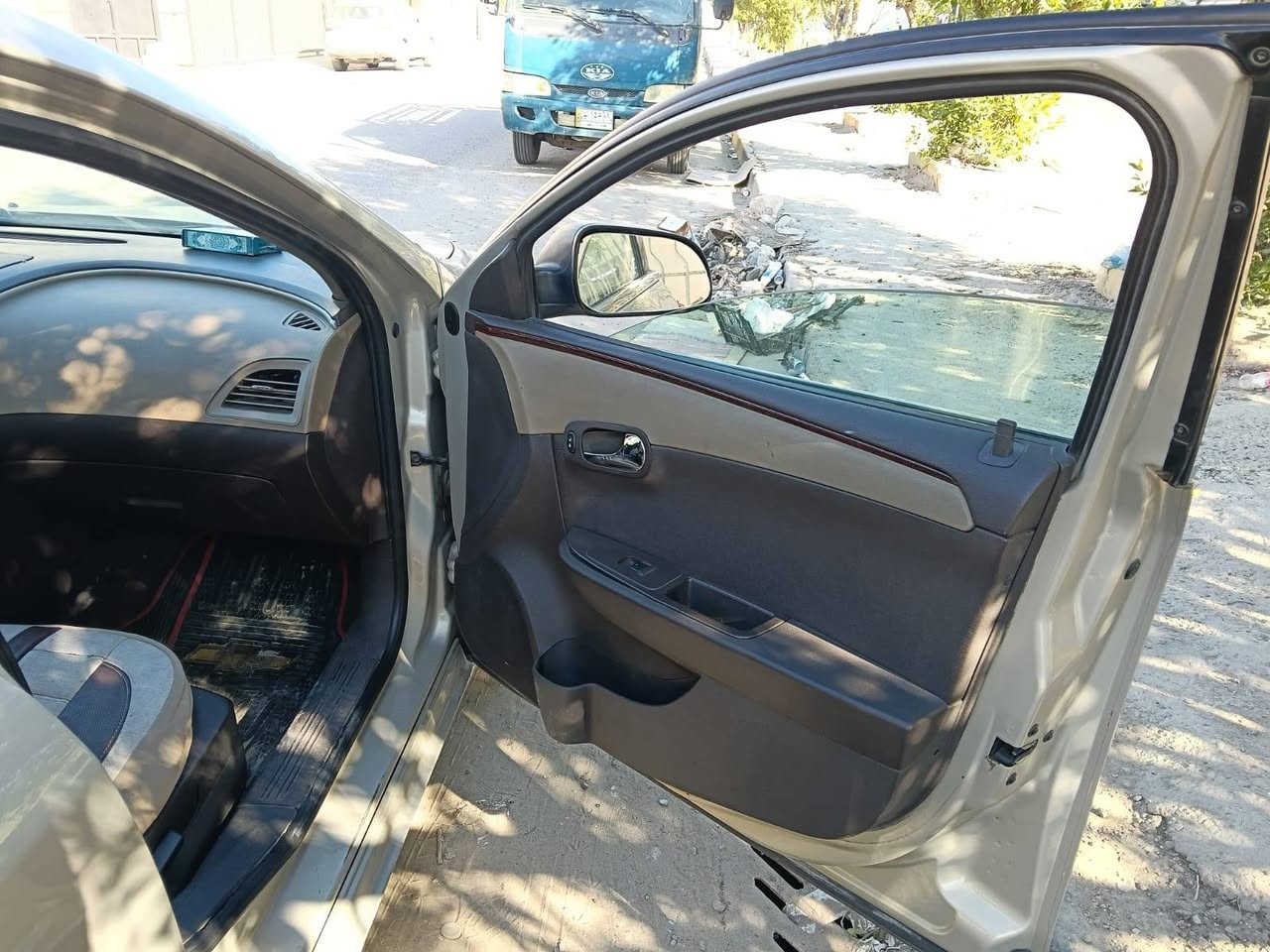 سياره ماليبو  للبيع . موديل 2010  خليجي  بدون ضرر  حجم 2400 نظيفه  رقم الجديد  مفحوصه وهزه كامله  السعر 75
.
اي استفسار ع رقم الهاتف خاص ممتواجد نهائيا 
***********
