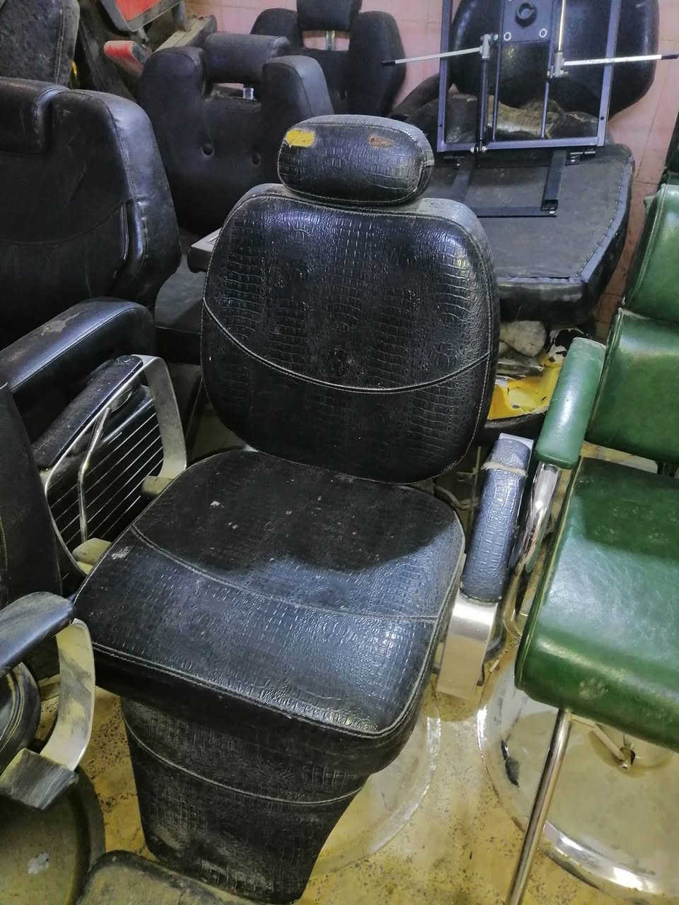 السلام عليكم غراض مستعمله للبيع بغداد حي القاهره ***********
