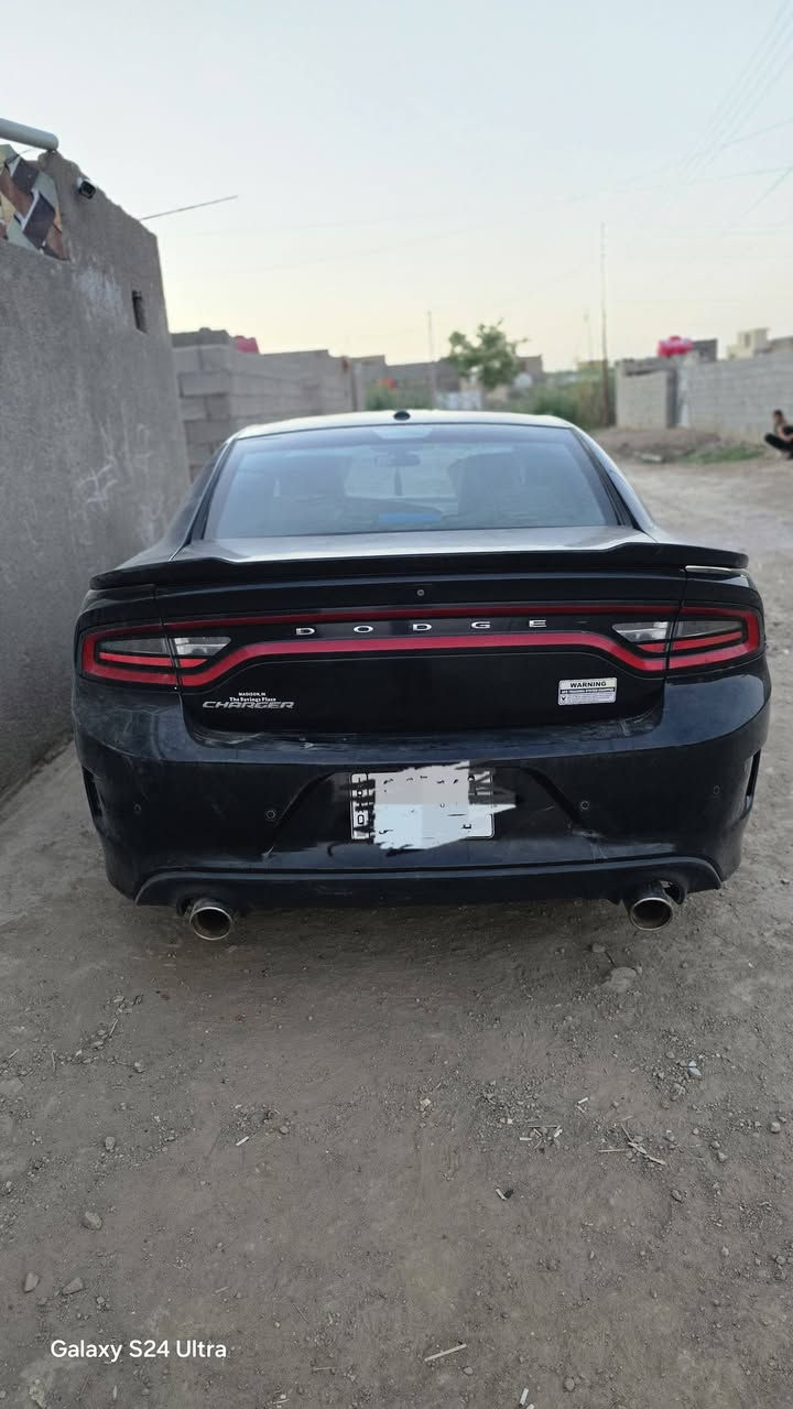 السلام عليكم شارجر لبيع موديل 19اصل  لسعر 175 وبيه مجال قليل *********** تصال )وهاذه رقم وساب *********** سونار موجود من تراسني دزلك سونار
