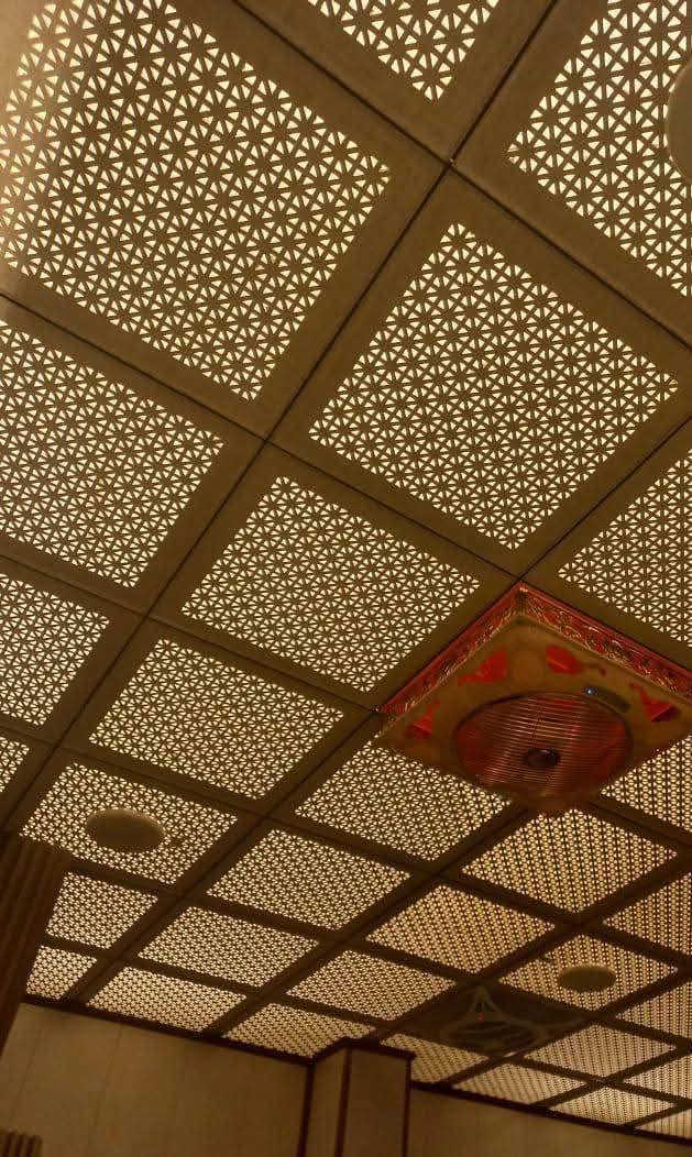 سلام عليكم اني خلفه ديكور وصبغ سقف ثانوي بغداد الشعلة الماعنده والحالتهم تعبانه  بنص السعر بثواب محمد الصدر وثواب ابوي واتساب ***********  ***********
