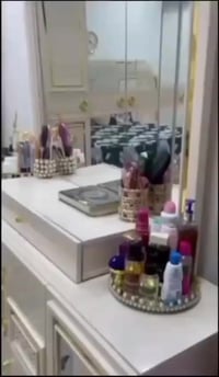 غرفه تركيه تخبل ونضيفه وجديده وبيه اناره كله تشتغل سعره خيالي مستعجل ع...