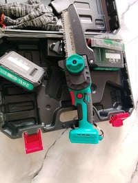 منشار شحن • بطاريتين • شاحن