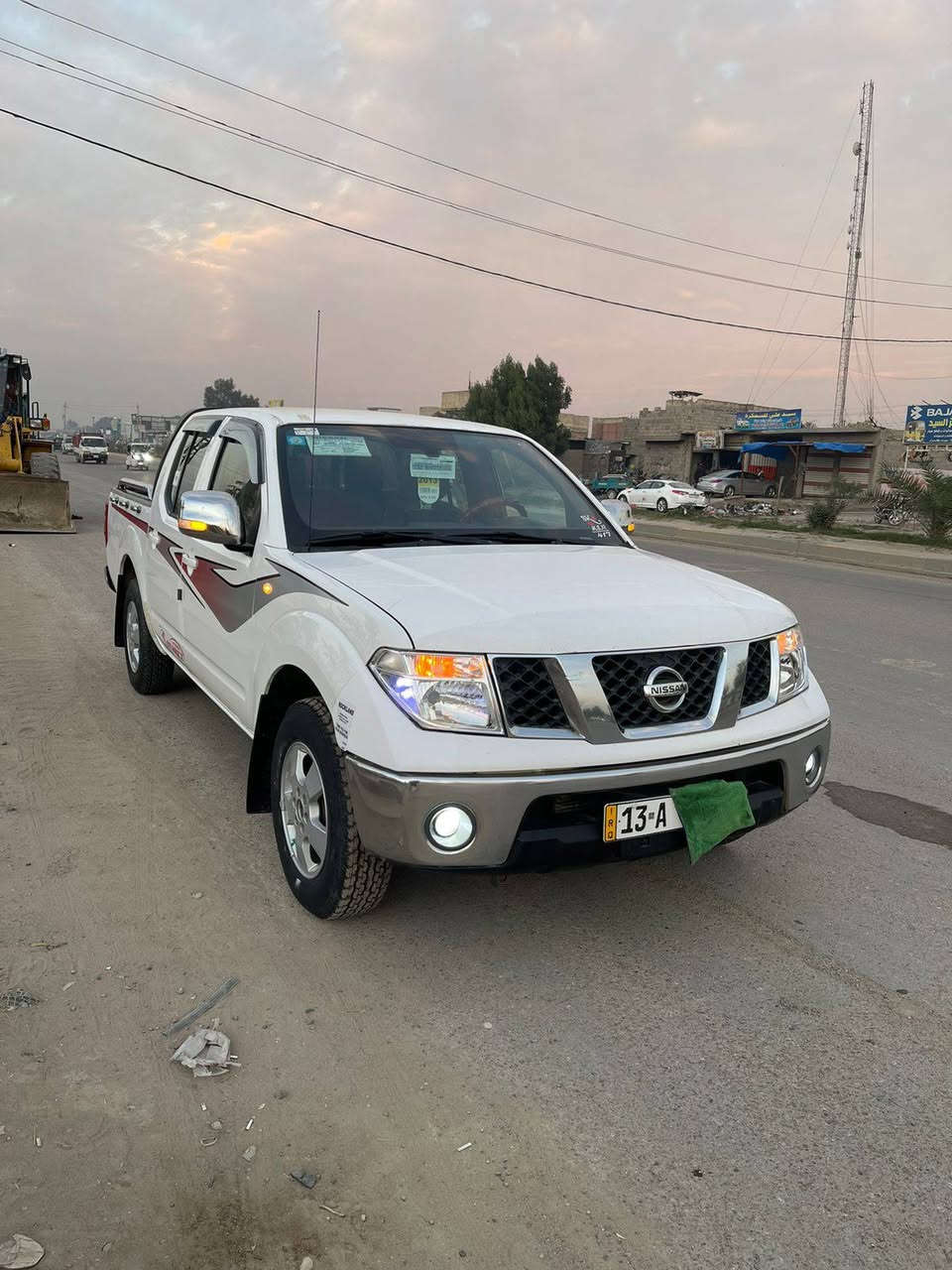 سلام عليكم
نيفارة للبيع
مديل 2013
رقم ميسان مشروع وطني 
سنوية جديدة 
مكينة وكير مكفول
السيارة جاهزة
الصبغ مكان الشريط الموضح بل صور الباقي مكفول 
مكفولة من الضربة ومن قطعة مبدلة
العنوان بغداد قرب العبيدي 
السعر105 وبيهة مجال 
رقم الهاتف ***********
