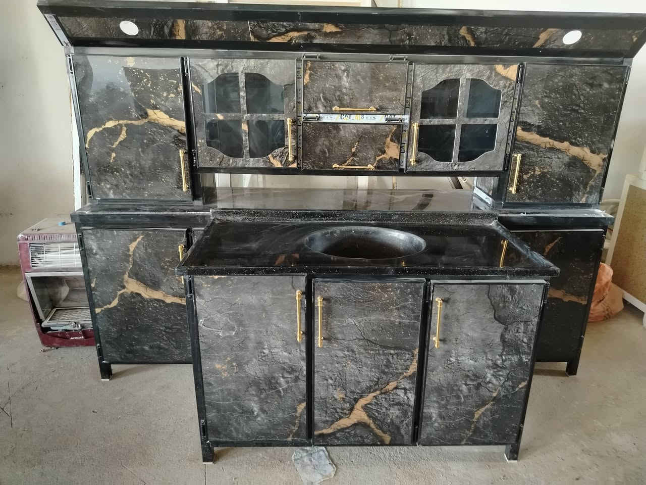 محلات علاء عتش العنوان الكرابله قرب ميزان حجي غسان *********** كلشي موجودسعر رخيص
