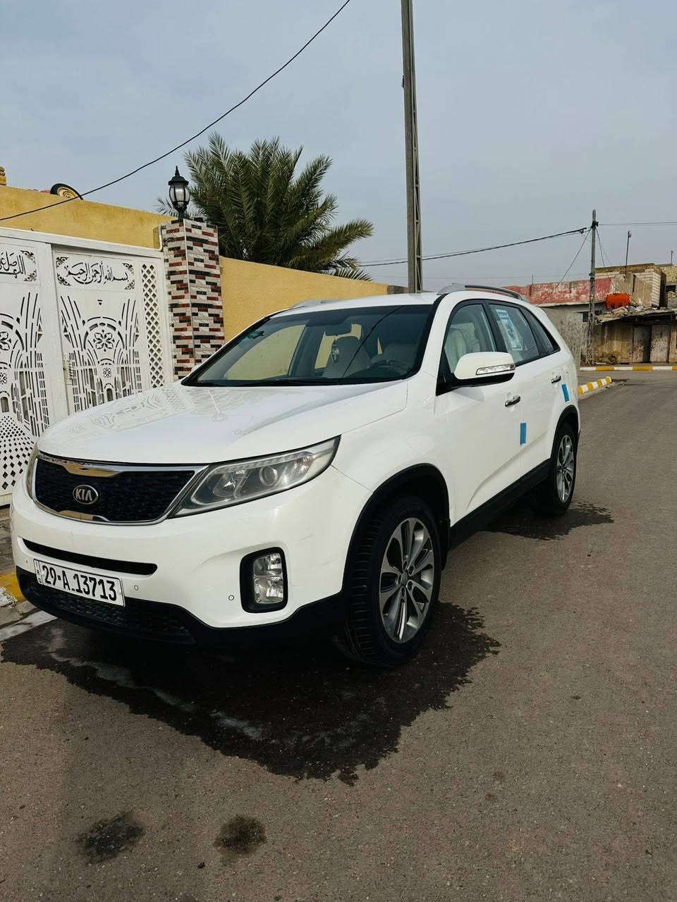 السلام عليكم
سورنتوا خليجي موديل2014 بأسمي
مكينه اربعه سلندر 2400 كفاله من التبخير والتنقيص
بصمة ابواب وتشغيل كشنات كهربائيه جلد سبعه راكب تلفزيون وكامره دواره ثلاث انضمة قيادة 
ويل كروم تخم تاير وحداديه وتبريد جديد سونار مرفق بالصور بيه صبغه بسيطه بجاملغ اثر شخط
السعر١٦٣ وبيه مجال بسيط
***********
*********** 
واسط الحي
