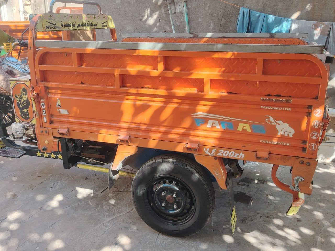 ستوته أيفان 2021   نضيفه مكفوله كفاله عامه    رقم سنويه 2028 .  بس بدل بيها بستم  والمحرك 2025 جديد  السعر 3000500 . يعني  تلاثه مليون ونص.. لاستفسار أكثر     ***********   او خاص..
