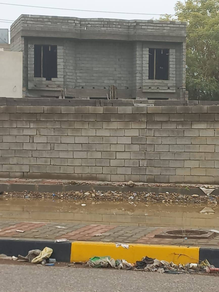 هيكل البيع ا لمساحه 124م زراعي سند 25
يحتوي الهيكل على طابقين دبل
الطابق الاول
 غرف عدد 2وحده منهن سويت +صاله +استقبال+مطبخ +صحيات داخليه +منور
الطابق الثاني 
غرف عدد2وحده منهن سويت
+خدمات ماي ومجاري
يقع الهيكل الجمعيه الثالثه قرب دائره المجاري 
قريب على الشارع السايدين 
للاستفسار خاص او
الاتصال على الرقم ***********
