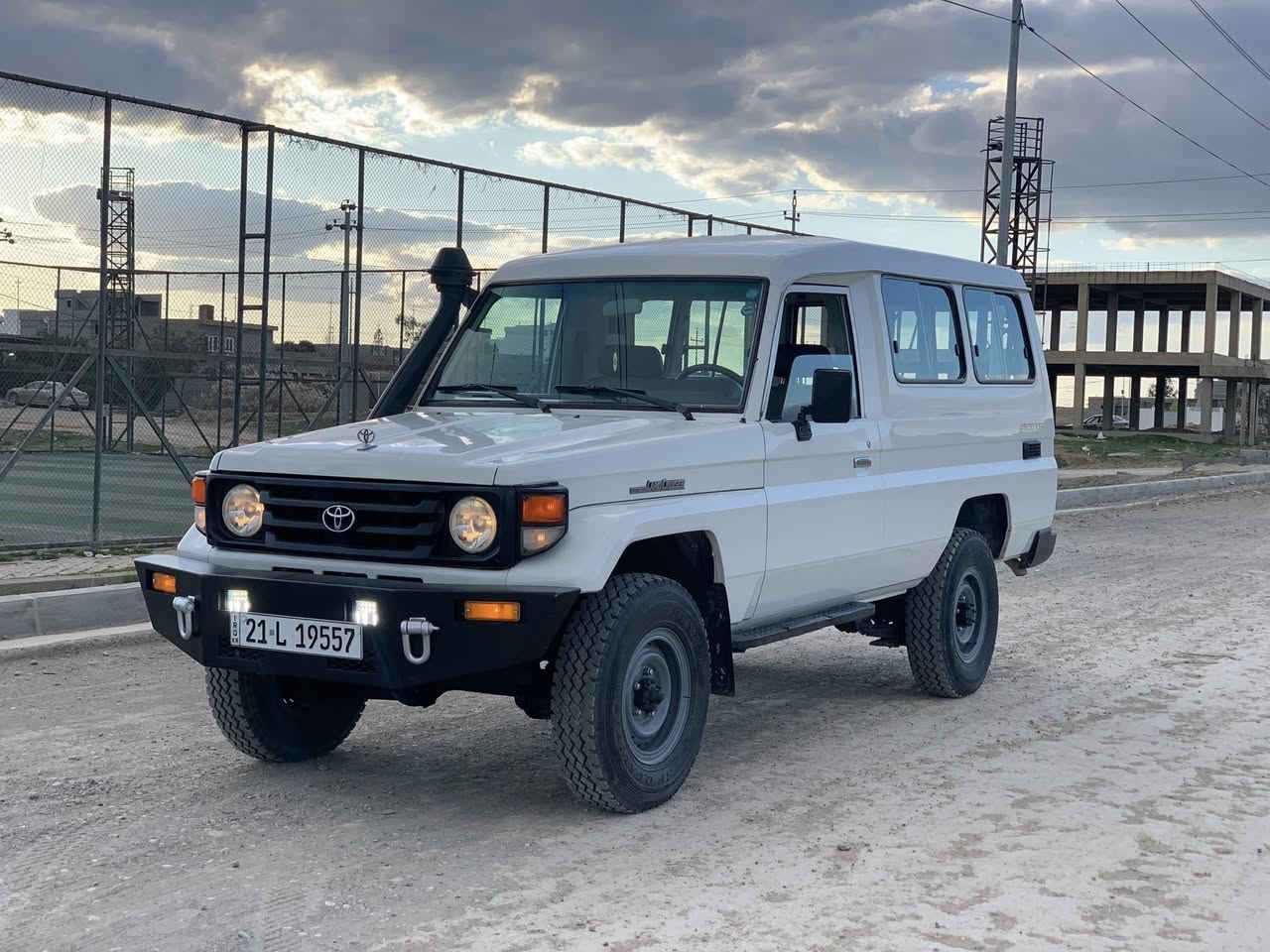 للبيع تويتا لاندكروزر شاص ٢٠٠٣ سنوي بسمي رقم ابيض خصوصي  سيارة جديد كفالة محرك كاز ⛽️⛽️ بمپونوزل محرك عدل ٦ سلندر   مابي بختر لا تنقيص تخم تاير دنلوب شركة جديد 
تبريد شغال ثلج و تبريد مركزي 
مكان كركوك 
***********٨
