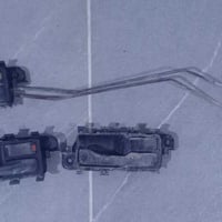 ثلاث قطع للبيع  ٠٧٨٩١٨١٣١٠٠ بسعر ٢٠