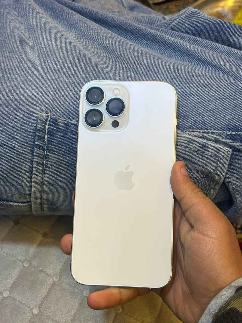 سلام عليكم شباب ايفون 13برو ماكس بطاريه 85 مكاني ناصريه مركز مكفول سعره 725وبيه مجال ***********
