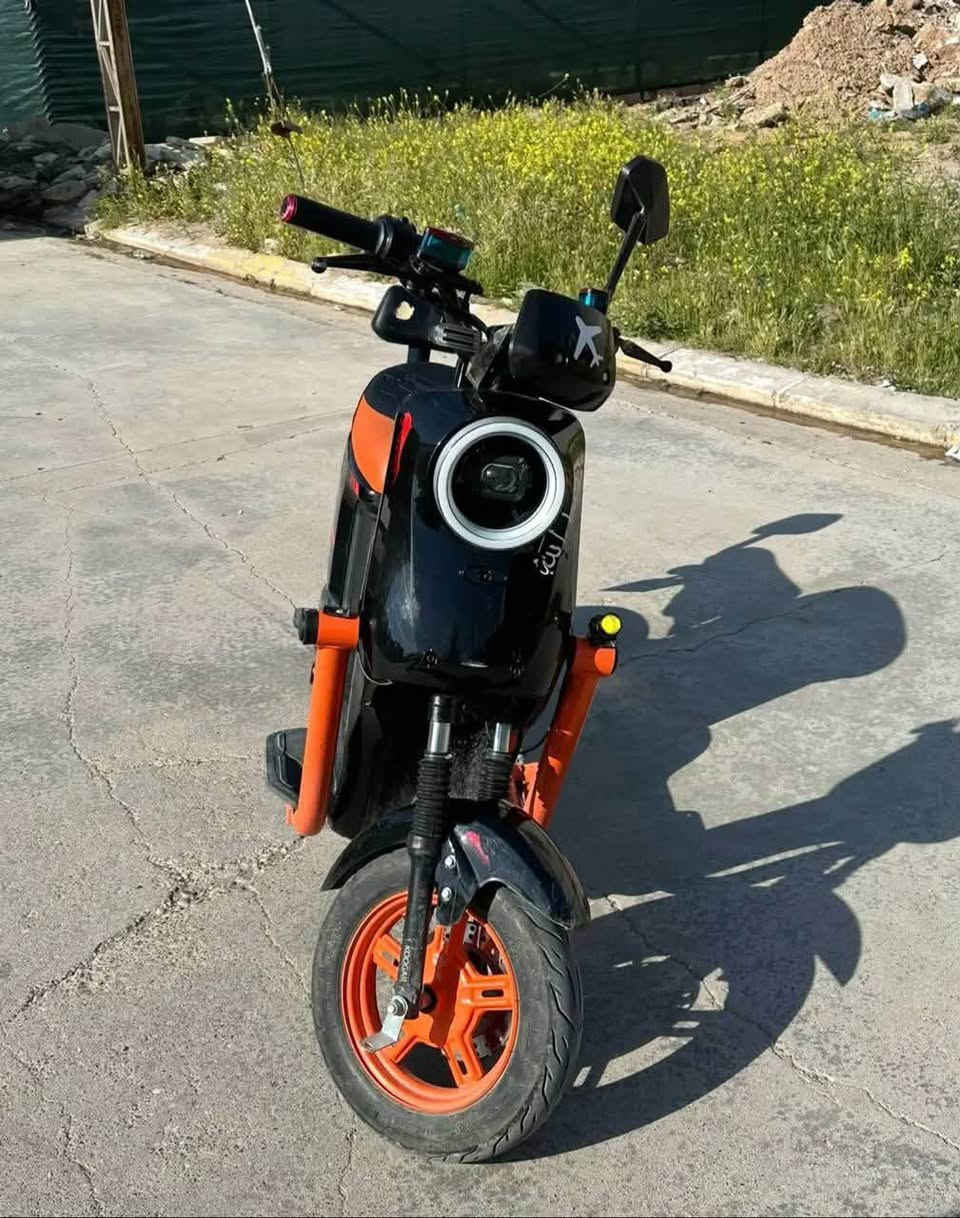 دراجه R9 اخو جديد مستخدم 3 اشهر .. بطاريات عدد 5 دبل  ..
واتساب : ***********
