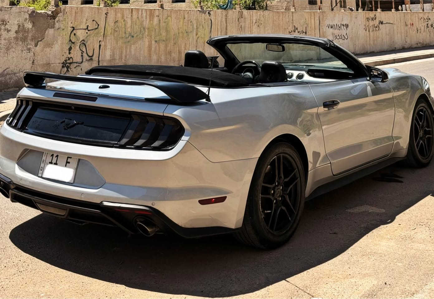 السلام عليكم
رقمي ***********
فورد موستنك 2019 GT - محرك EcoBoost
رقم بغداد الجديد بأسمي / ماشيه 54 الف
المحرك والكير مكفولات من الفتح والتصليح
 اني مستوردها وجان مابيها صبغ ولا تبديل بس بالعراق تعرضت للتخريب ونصبغت عام بدون اي تبديل
مواصفات فول
الكشنات تدفئة و تبريد - شفتات ستيرن - شاشة كبيرة - بصمة - تشغيل عن بعد - رادارات جانبيه وخلفيه - كشنات جلد + تحكم كهرباء - كاميرا خلفيه وبعد هواي مواصفات
السعر 108 وبي مجال بسيط ان شاءالله
مكاني بغداد / السيدية بغداد, العراق
