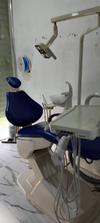 🦷 إعلان للبيع –   🦷 يتوفر لدينا كرسي أسنان نوع سانتيم بحالة ممتازة جدا...