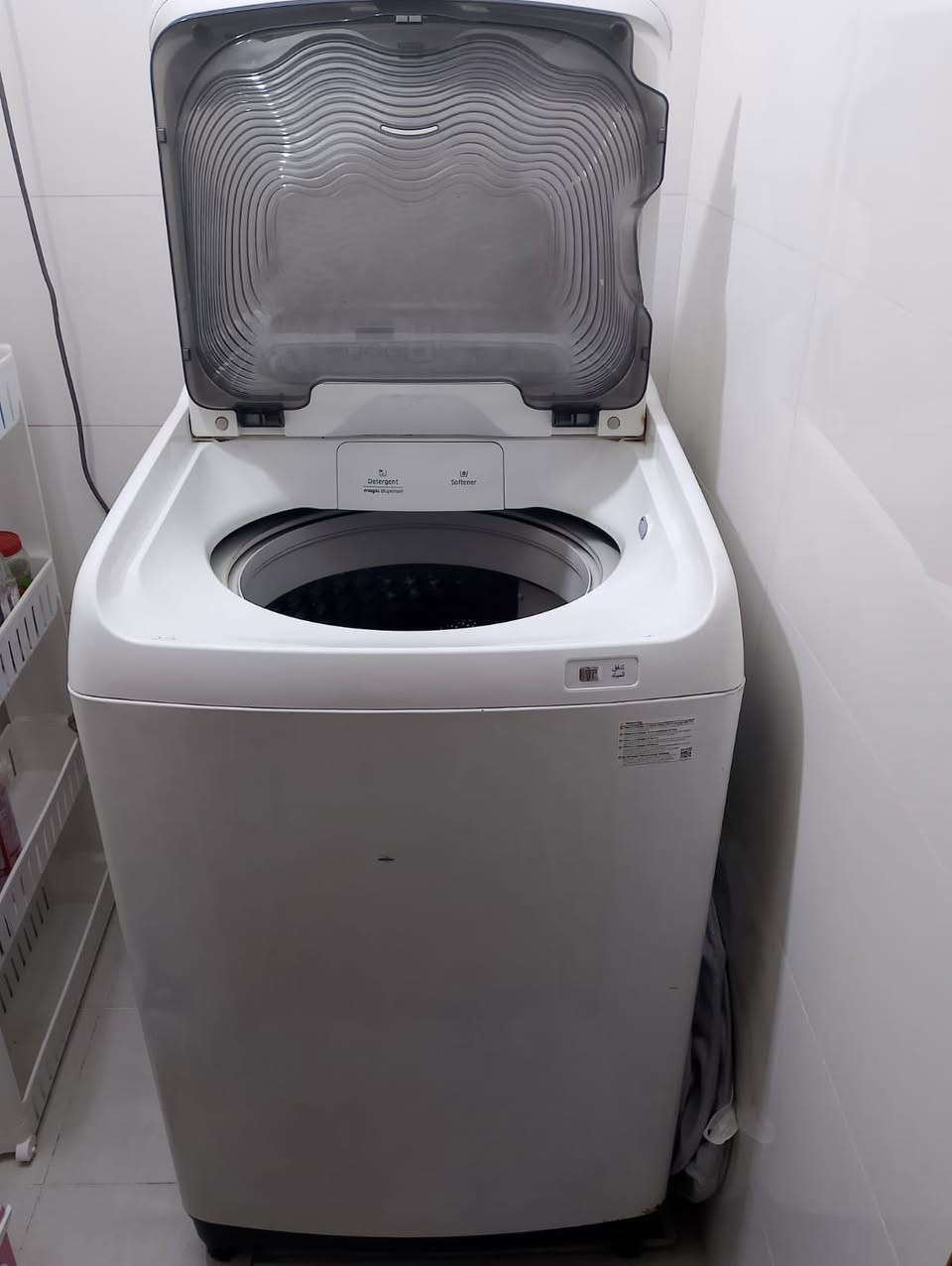 السلام عليكم
غسالة اوتماتيك للبيع 
السعر 175 الف وبي مجال بسيط 
شغالة وكلشي مابيهه 
الرقم ***********
