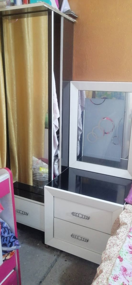 السلام عليكم غرفه تركيه للبيع السعر ٢٥٠ ونظيفه وبيها مجال المكان البلديات


**إذا كنت صاحب هذا الإعلان وتريد حذفه لأي سبب، رجاءا أرسل رسالة إلى الدعم الفني**