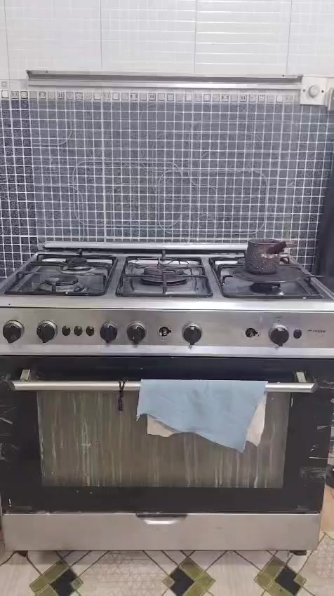 ثلاجه شغاله مجمده شغاله بس نتله بيها مبرده شغاله غساله شغاله فقط المجفف عاطل كولهن ٢٠٠ قفل  !طباخ شغال قفله ١٥٠


**إذا كنت صاحب هذا الإعلان وتريد حذفه لأي سبب، رجاءا أرسل رسالة إلى الدعم الفني**