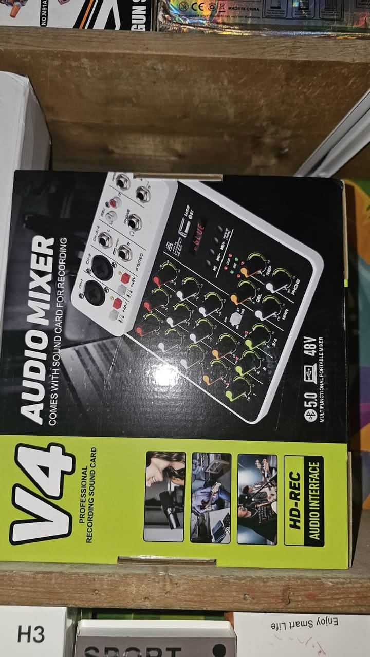 السلام عليكم
عندي الي محتاج يراسلني ماسنجر او الاتصال 
واتساب  :***********
