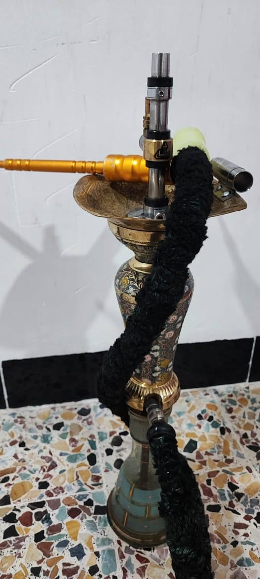 نركيله طه نحاس سنفور مع كامل ملحقاته صونده طه وقمجه طه الاصلي
سعر75. ***********
