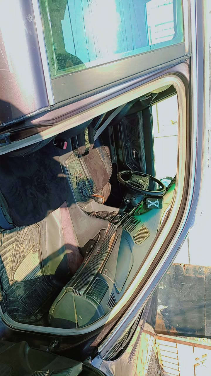 ‏للبيع بي ام موديل 1995 .
‏حجم 740 مكينه 8 سلندر 
‏رقم ديالى ألماني مشروع وطني تحويل مباشر. 
‏ مكفوله من العيب الشرعي شرط تحويل 
‏ كير مكينه كلها خير من الله 
‏مواصفات معروفه مالتها.بيها تخم تاير 2025 صار 7 ايام من شديه وبدل دهن محرك ولكير وفلتر محرك ولكير وبدل صدر امامي جديد اصلي عدا دبلات مبدل بيها فيت بم وبيها واحد احتياط 
عنوان البياع تقاطع درويش 
مراسله واتساب***********
بسعر مناسب
