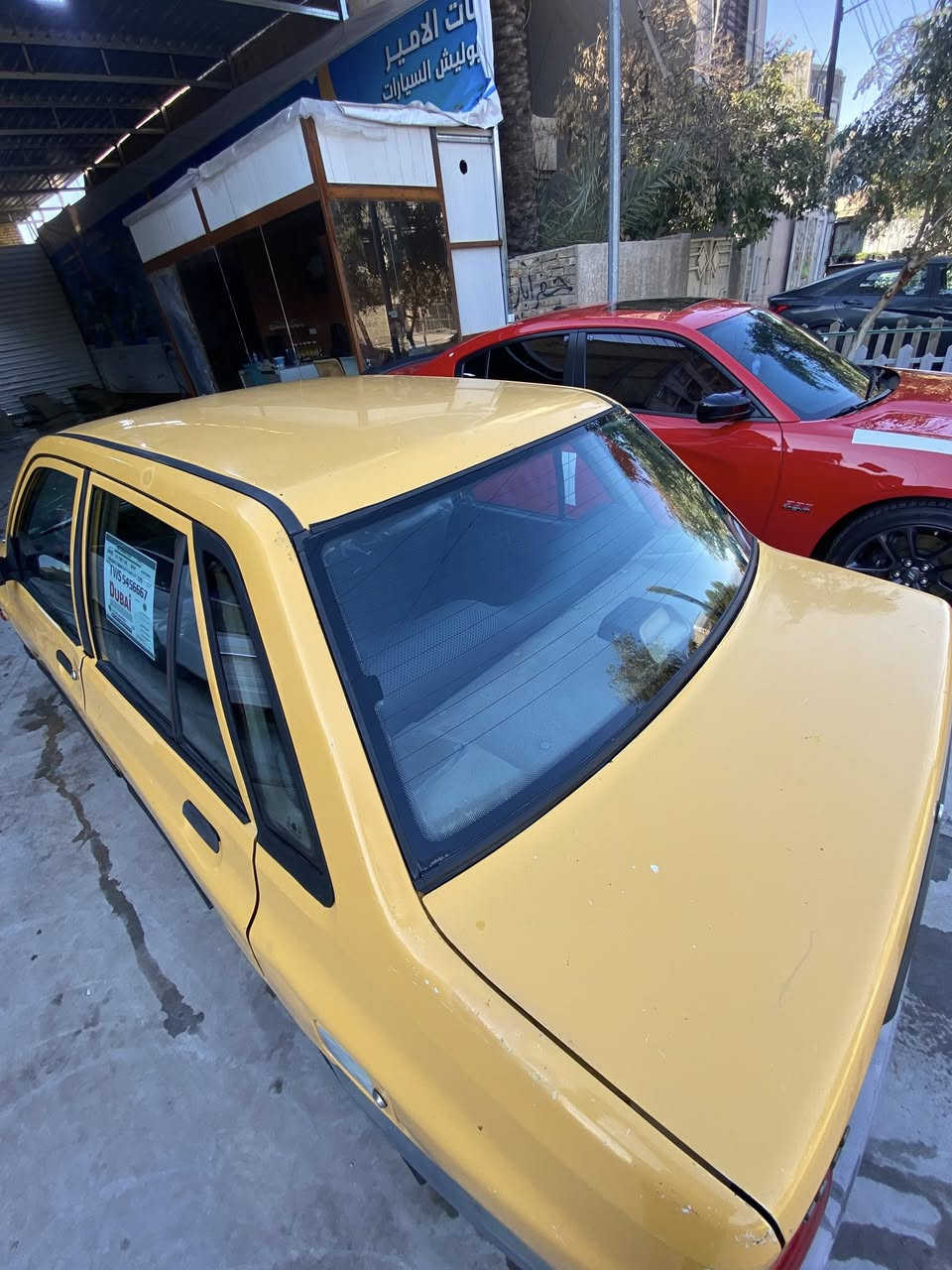 السلام عليكم هذا رقم صاحب السياره خابره مباشر *********** مامتواجد عل فيس ) سايبه ٢٠١٣ رقم بغداد مشروع وطني هيئه البارحه مصفره ) لا ضربه ولا تبديل فقط صبغ هلال بدون خياسات شواصي مكفوله دوشمه جديده كهربيات كله شغاله كيج بانزين كيج حماوه سنتر لوك تخم ويل كب زوج تايرات امامي جديد مشط جديد بور جديد ) مكينه جديده فقط لاستيك ولف كير مكفول كلج جديد ) عنوان بغداد الحريه سعر ٣٢
