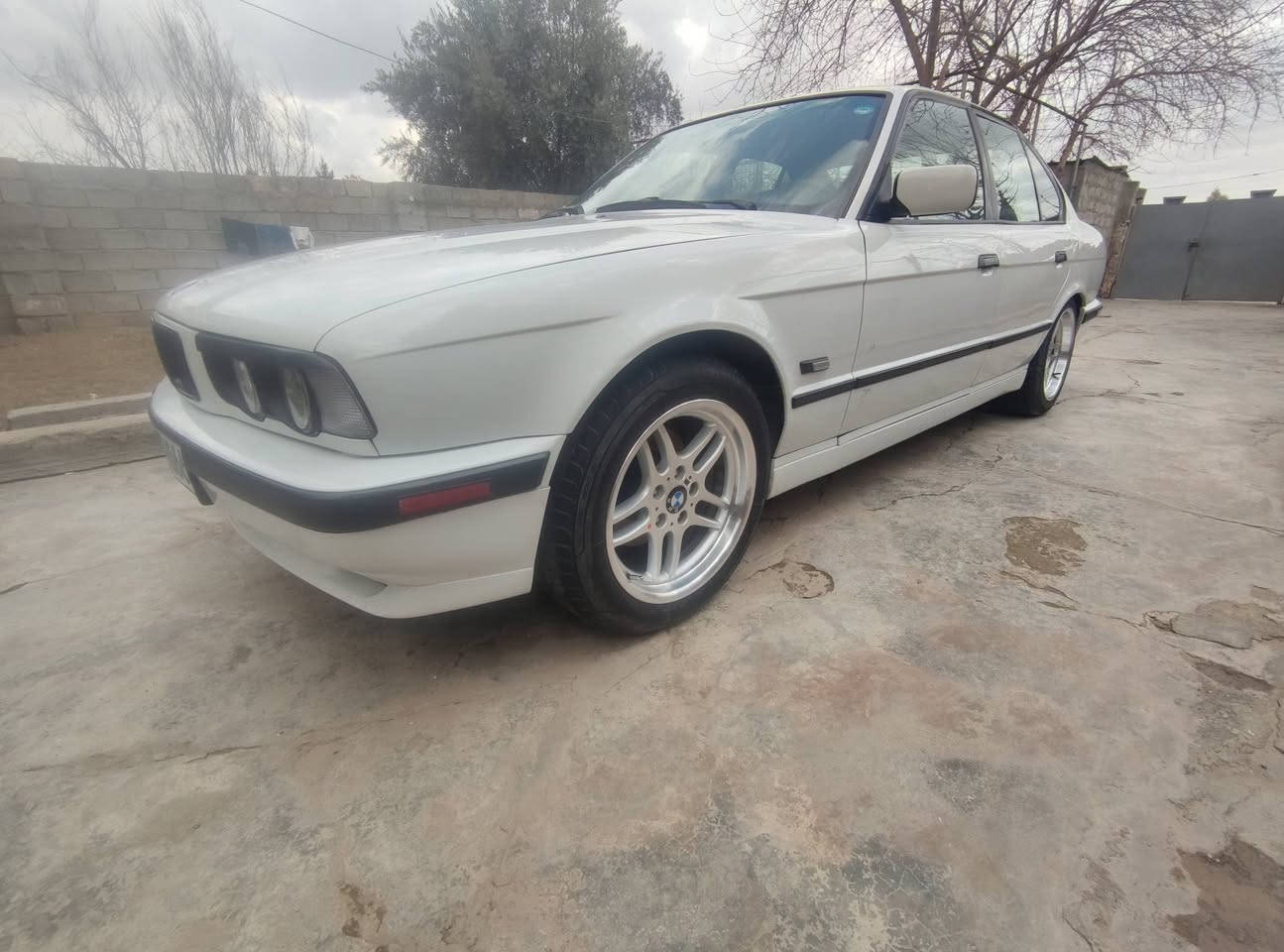 للبيع فقط ثلاث قطع صبغ اوربي
فول مواصفات بس موسلايت لاصرف ولا بخار دواخلها نضيفة ساجي كشنات جلد مابية اي ضربة صبغ بلادي احلى من صورة تخم صدر لوك سيارة نضيفة مال البيت بجم عريض دعامية لدعامية بدون ضربة سنوية جديدة لحد 28 تحويل ثاني يوم تبريد تدفية شغالة سعر 71 بي مجال للطيبين ***********   ***********
