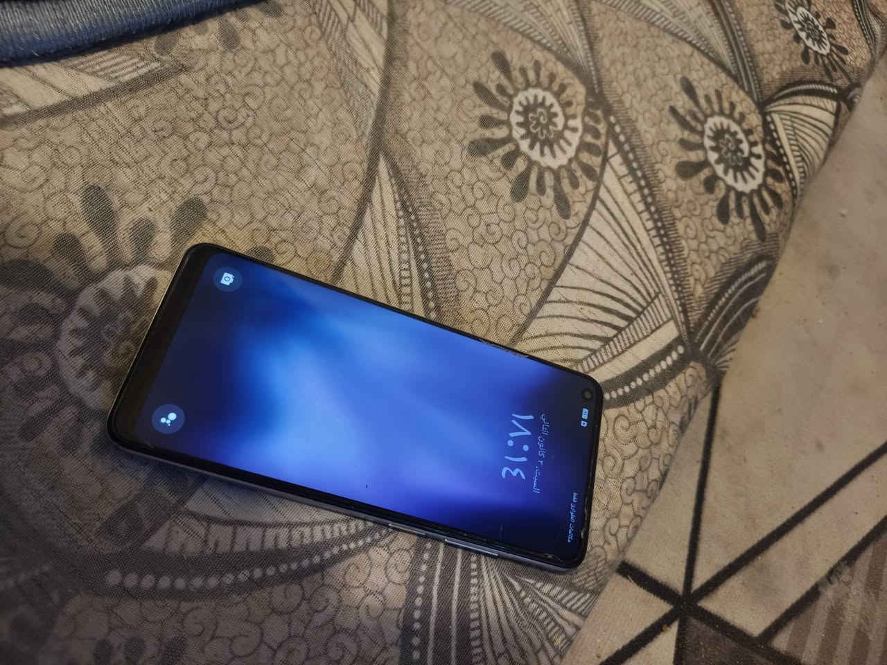 سلام عليكم ريلمي 11ذاكره 256 وياه كارتون وشاحنه تليفون مبدل شاشه نوعيه جيده تليفون 130وبيه مجال قليل ***********
